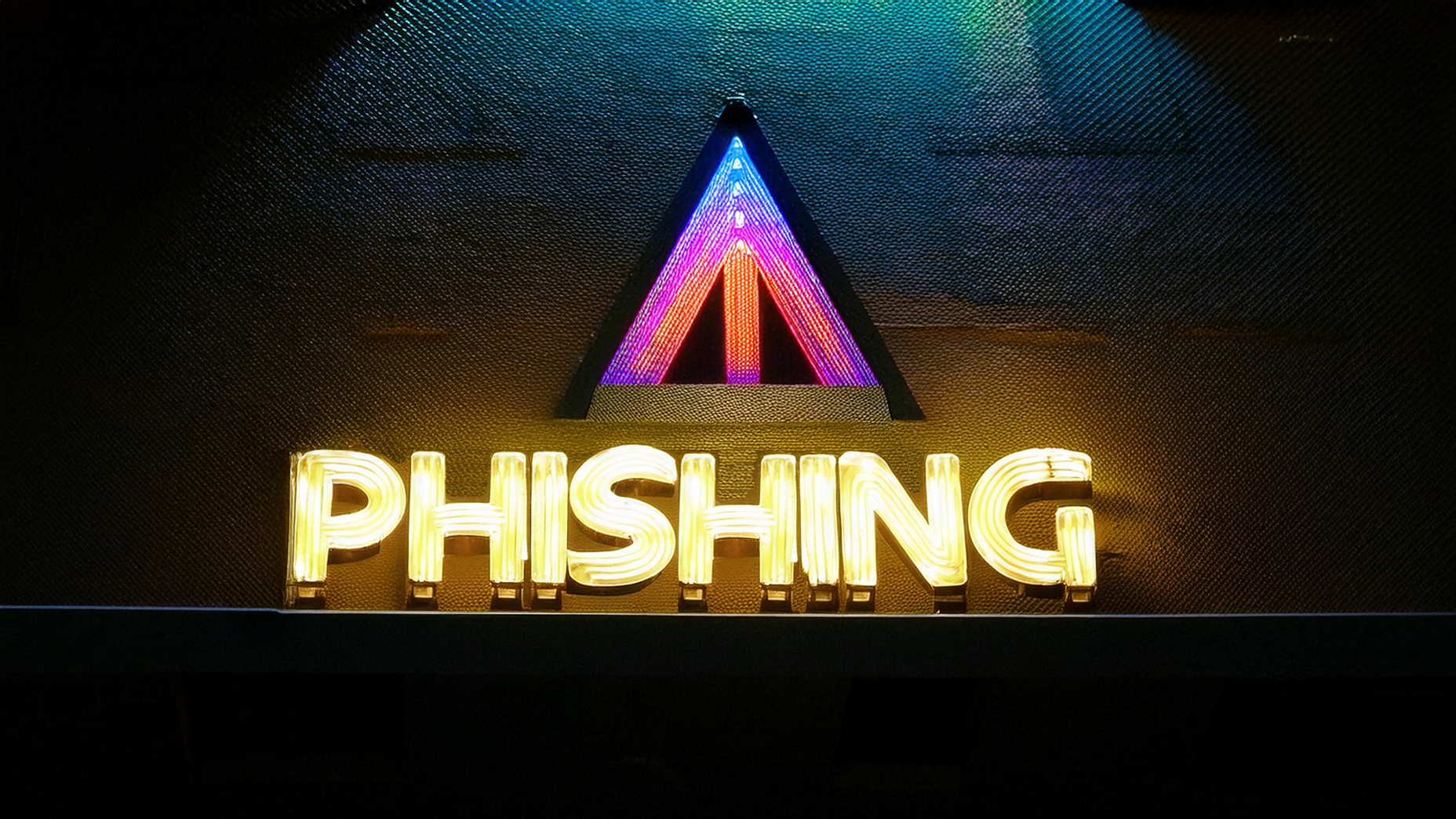 Identifying and avoiding phishing scams in 2024